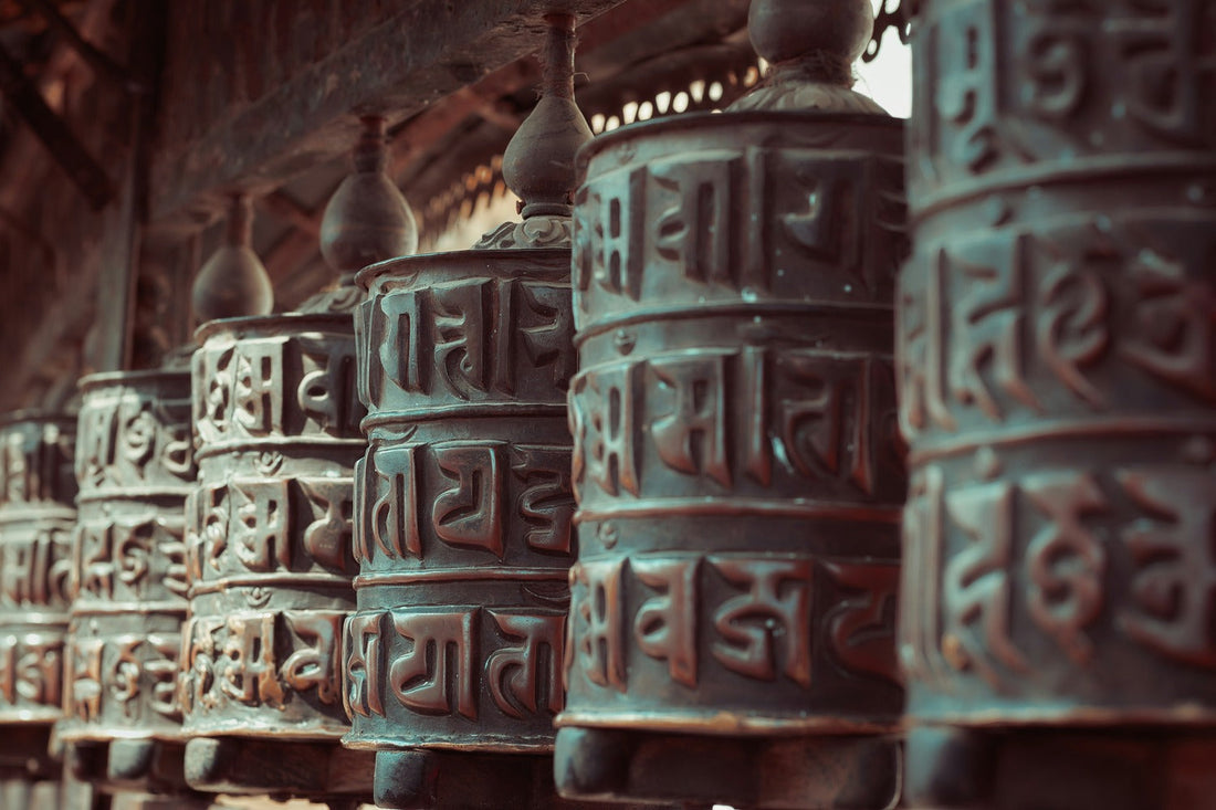Hindi alphabet chart and writing practice